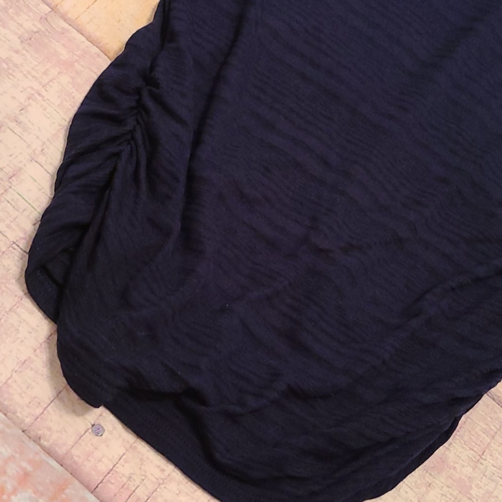 Top *NWOT* - Picture 2 of 4